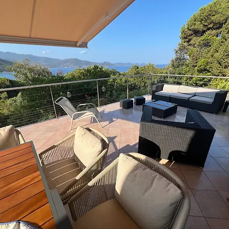 à 150m à Pied De La Au Coeur Du Maquis Villa